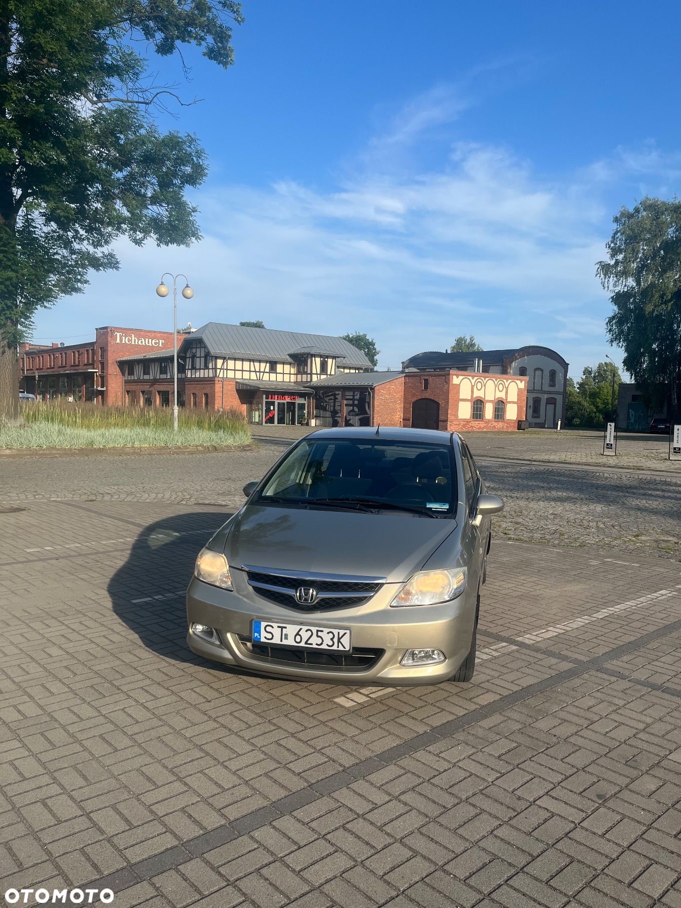 Honda City 1.4 Comfort - 1
