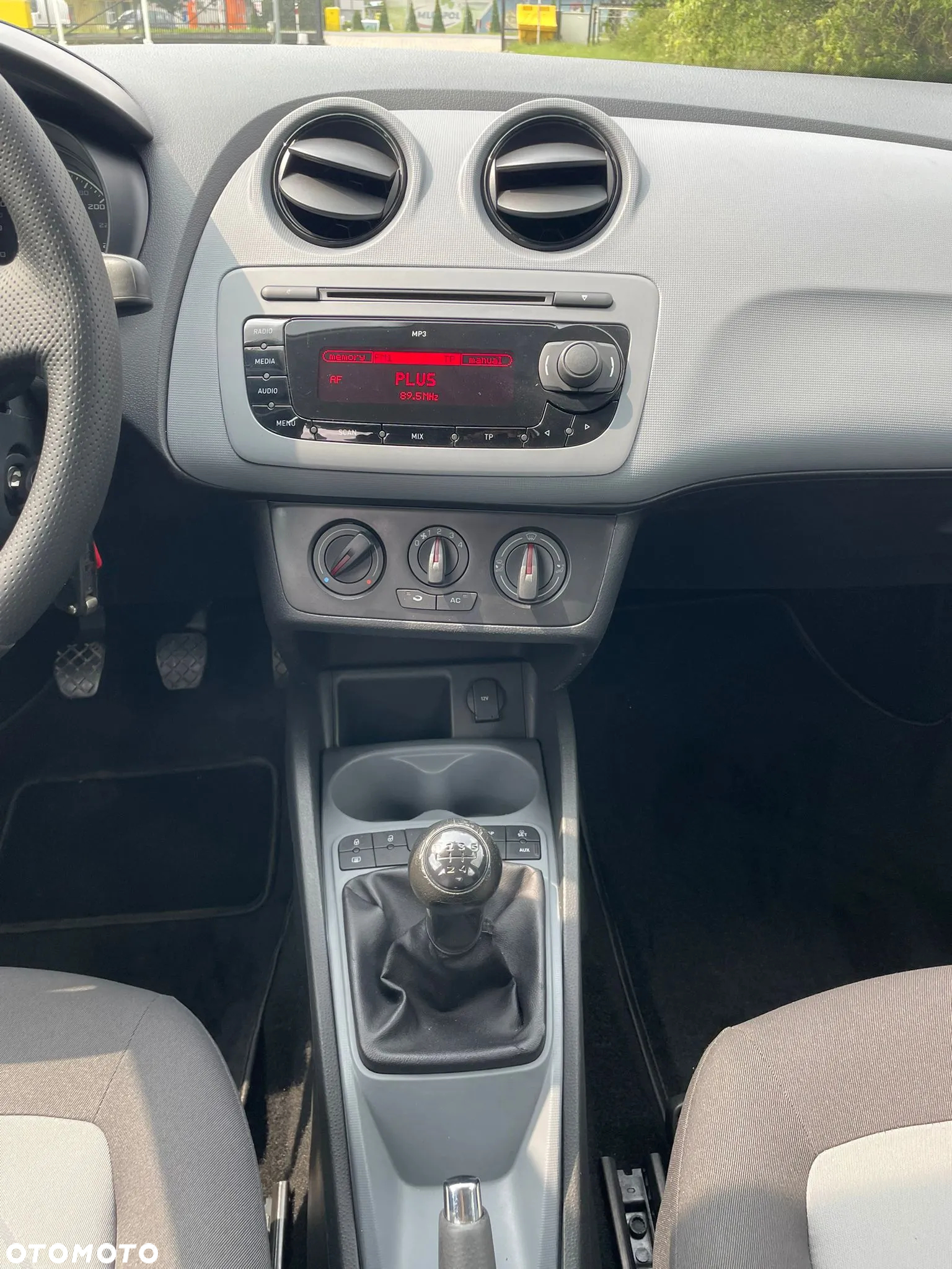 Seat Ibiza 1.4 16V Passion - 16