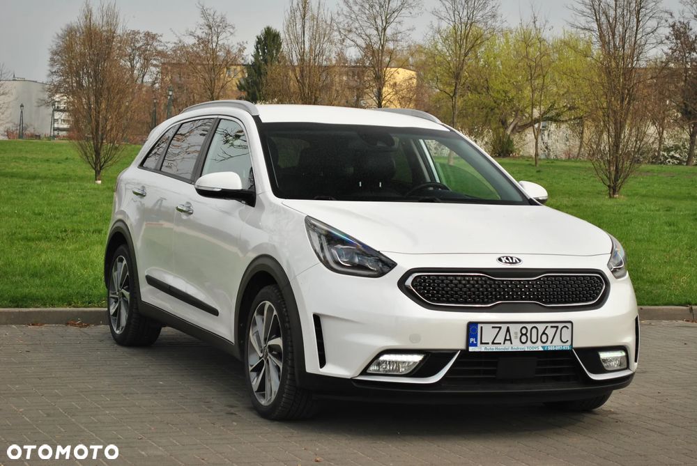 Kia Niro 1.6 GDI Hybrid L Business Line - 2