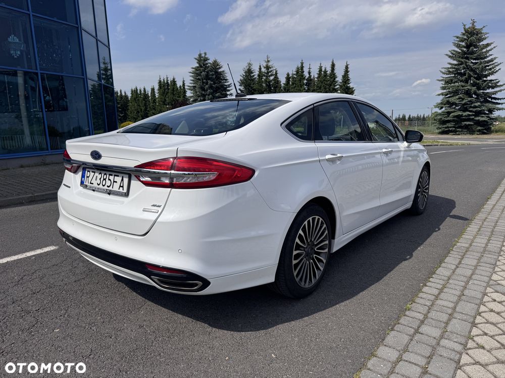 Ford Fusion 2.0 EcoBoost Titanium - 9