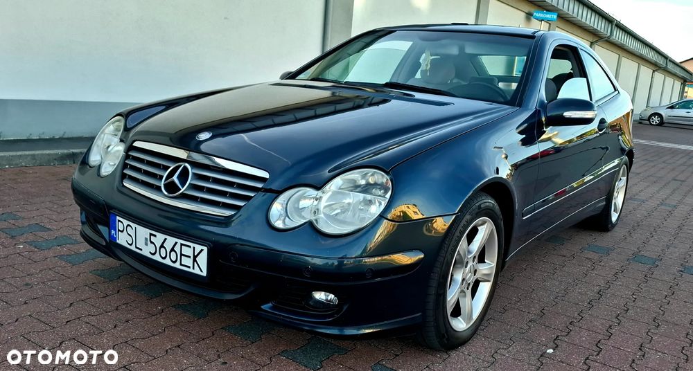 Mercedes-Benz C-Class 2006 photo 3