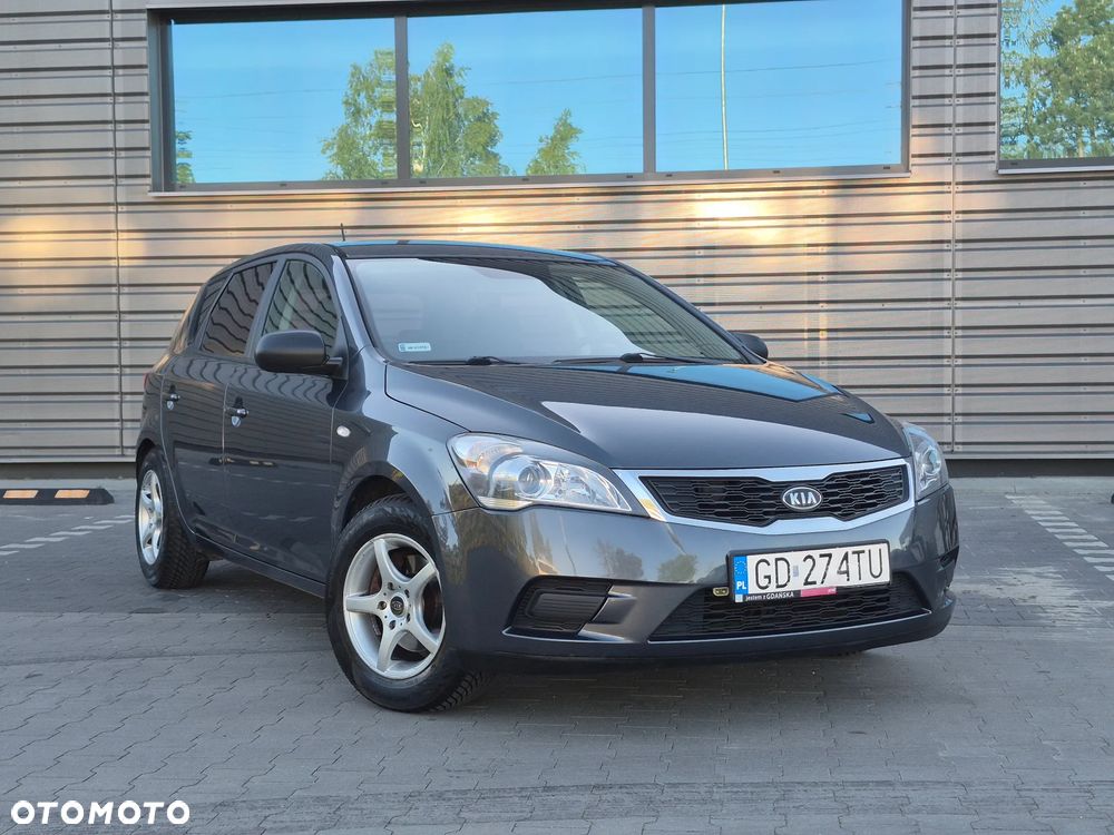 Kia Ceed 1.4 CVVT Vision - 1