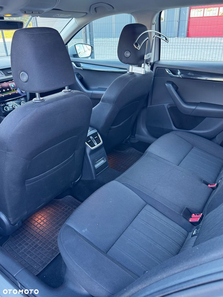 Skoda Octavia 2.0 TSI Style DSG - 11
