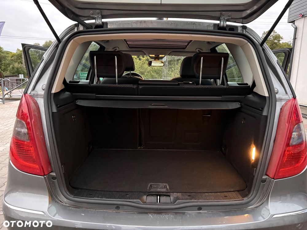 Mercedes-Benz Klasa A 160 Avantgarde EU5 - 16