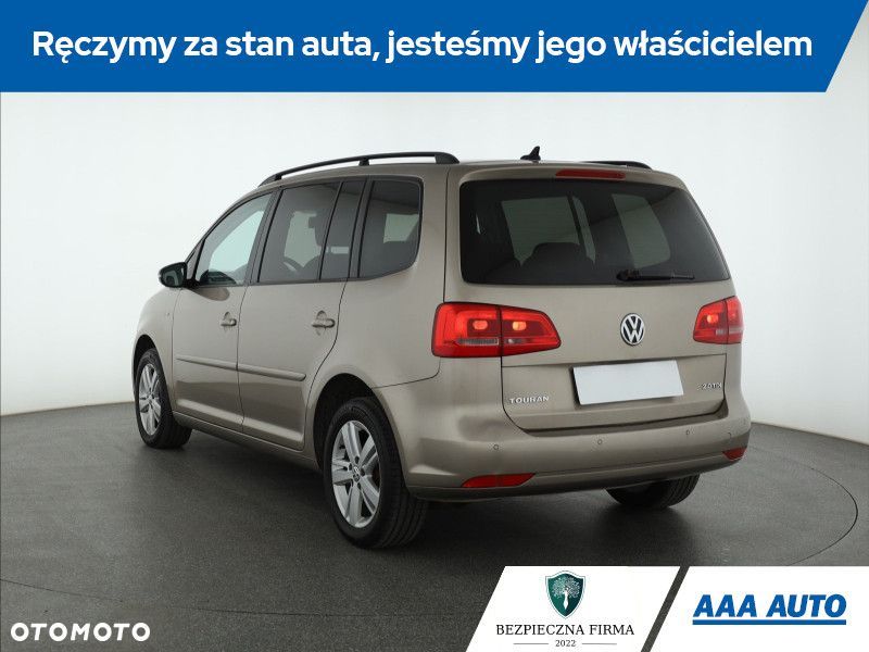 Volkswagen Touran - 5