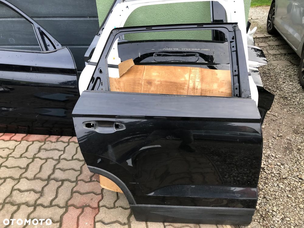 Drzwi prawe prawy tył Seat Ateca 575 16- - 1