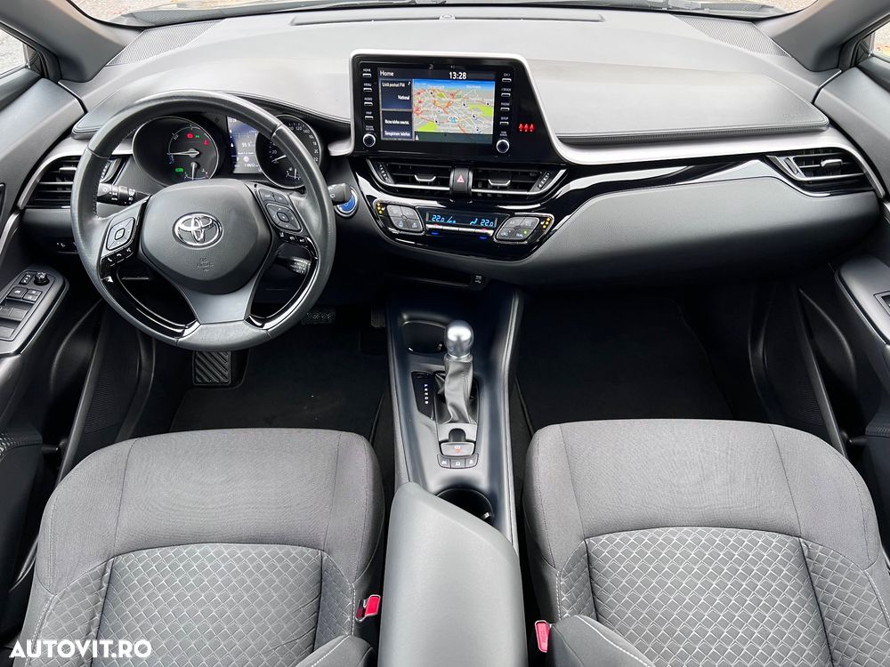 Toyota C-HR Hybrid Business-Edition - 8