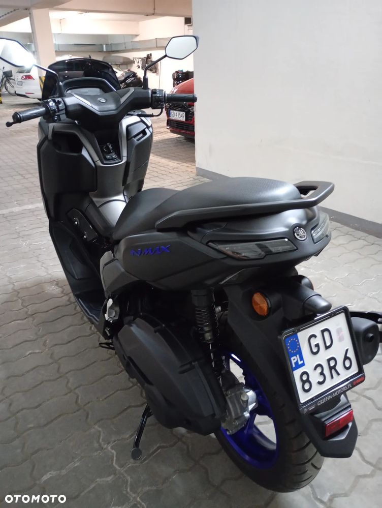 Yamaha NMAX - 8