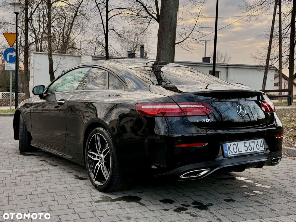 Mercedes-Benz Klasa E 200 9G-TRONIC - 13