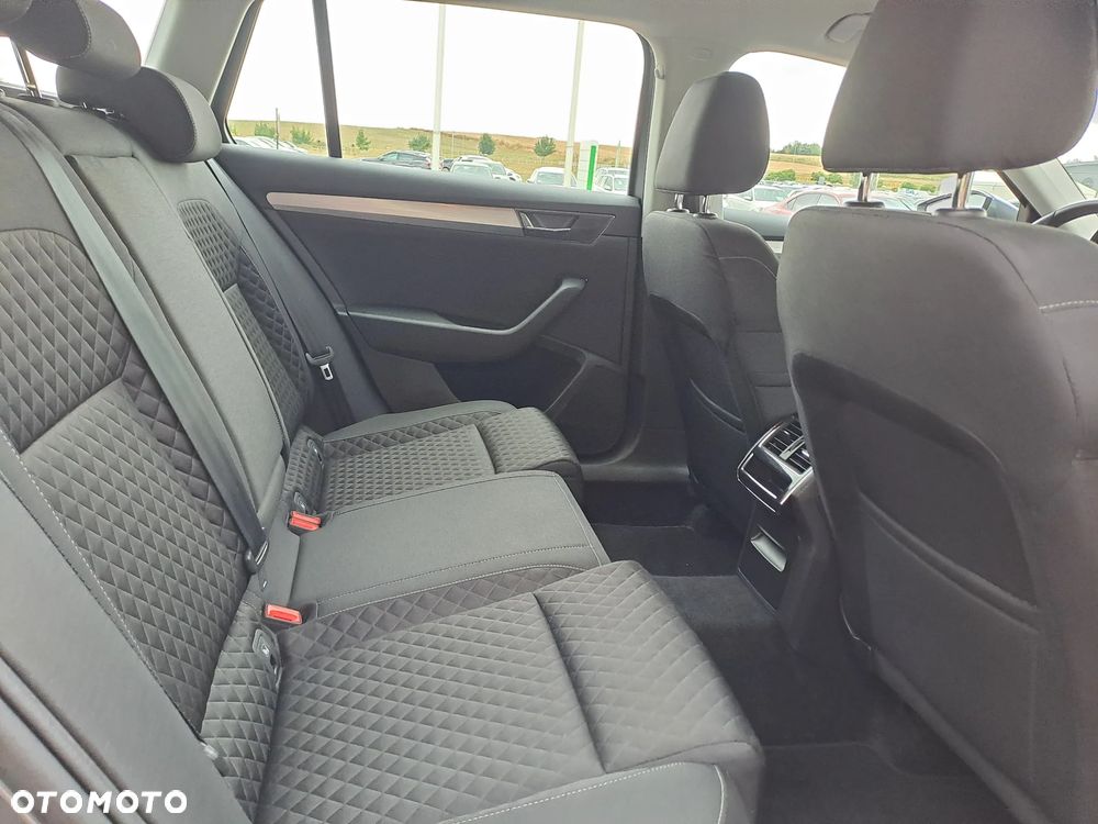 Skoda Superb 2.0 TDI SCR Ambition DSG - 7