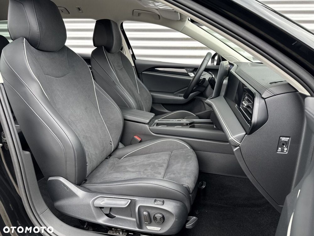 Volkswagen Passat Variant 1.5 TSI ACT mHEV Business DSG - 12