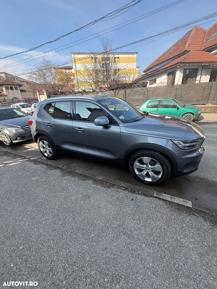 Volvo XC 40 D3 AWD Geartronic Momentum - 4