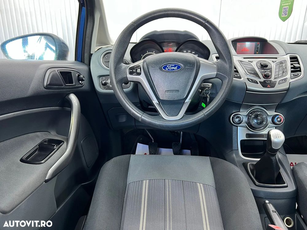 Ford Fiesta - 9
