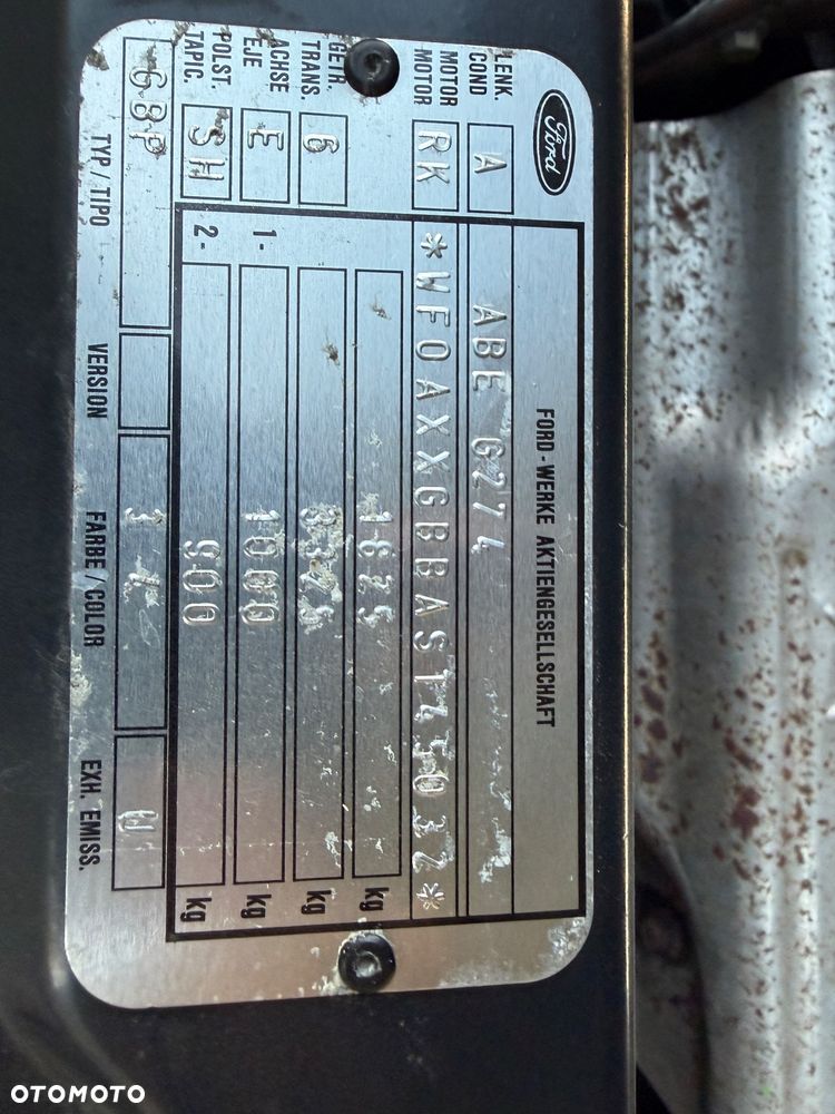 Ford Mondeo 1.8 CLX - 22