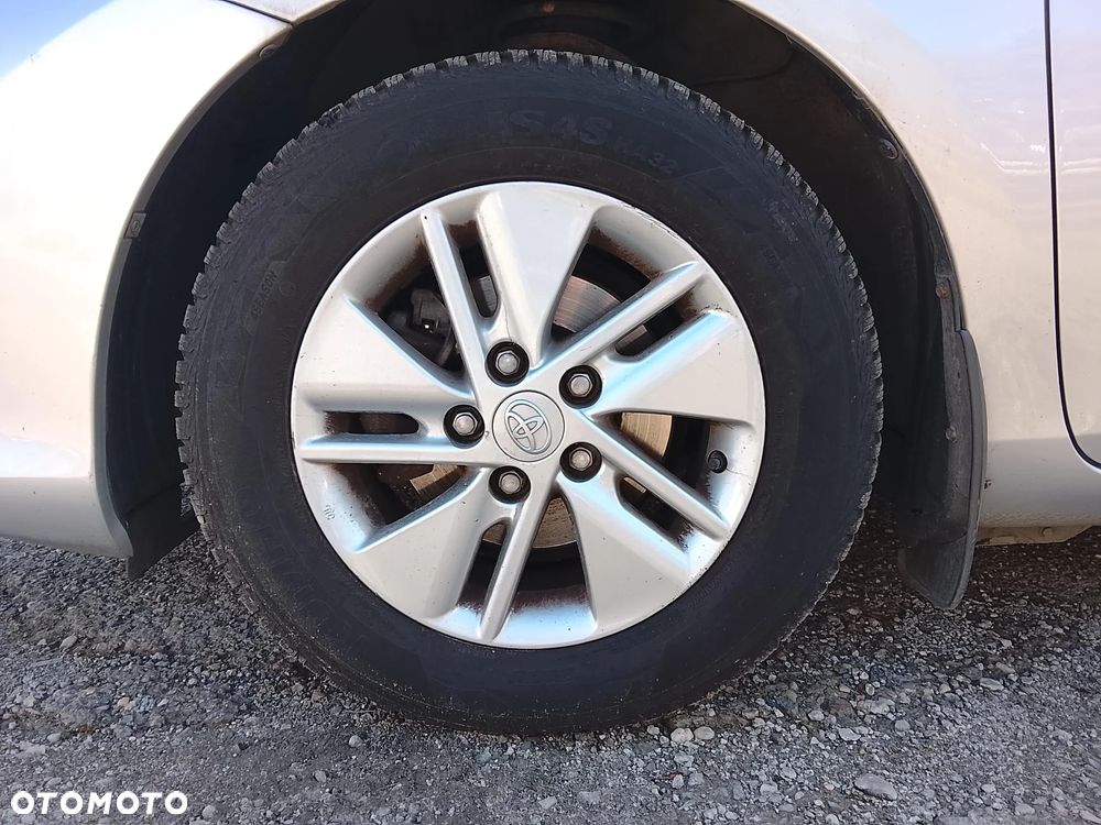 Toyota Auris Hybrid 135 Active - 11