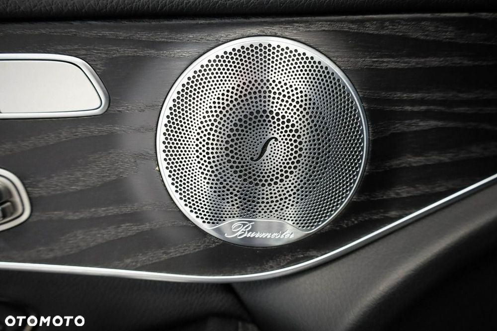 Mercedes-Benz GLC - 22