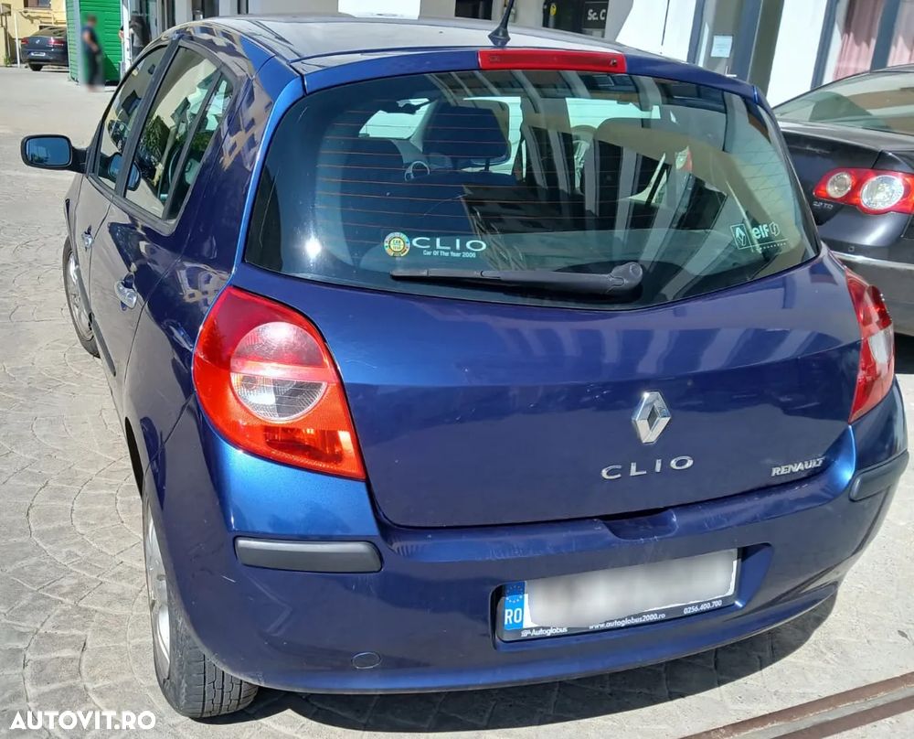 Renault Clio - 11