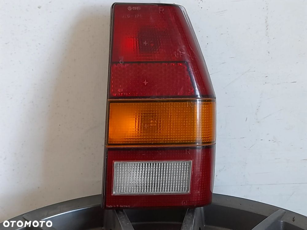 Lampa prawy tył Volkswagen Polo 86C MK2 Volkswagen OE 87A945111A