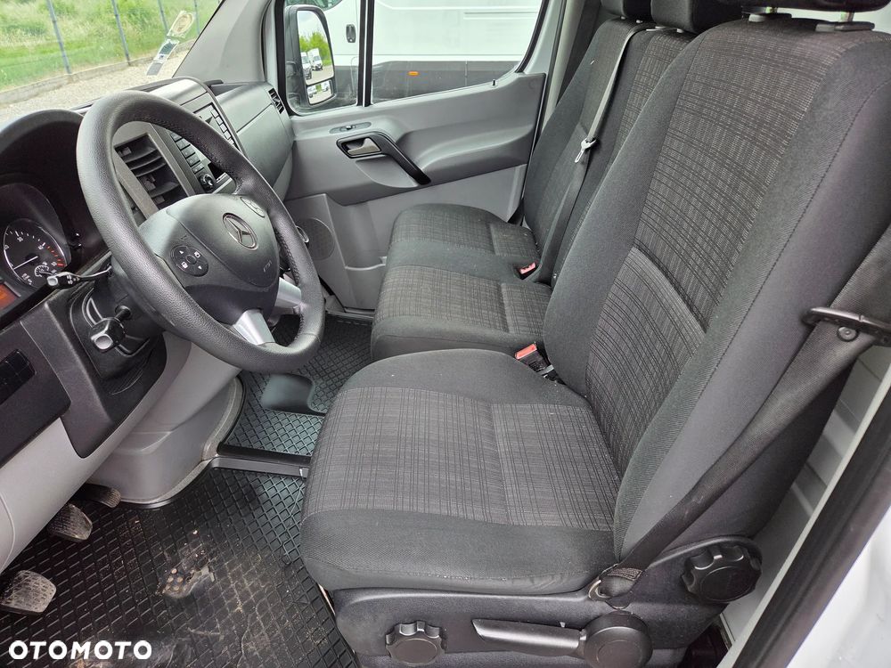 Mercedes-Benz Sprinter 316 CDI / Kontener 8 palet / Winda 750KG / Klima / - 18