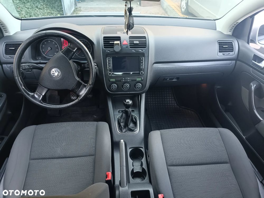 Volkswagen Golf - 15