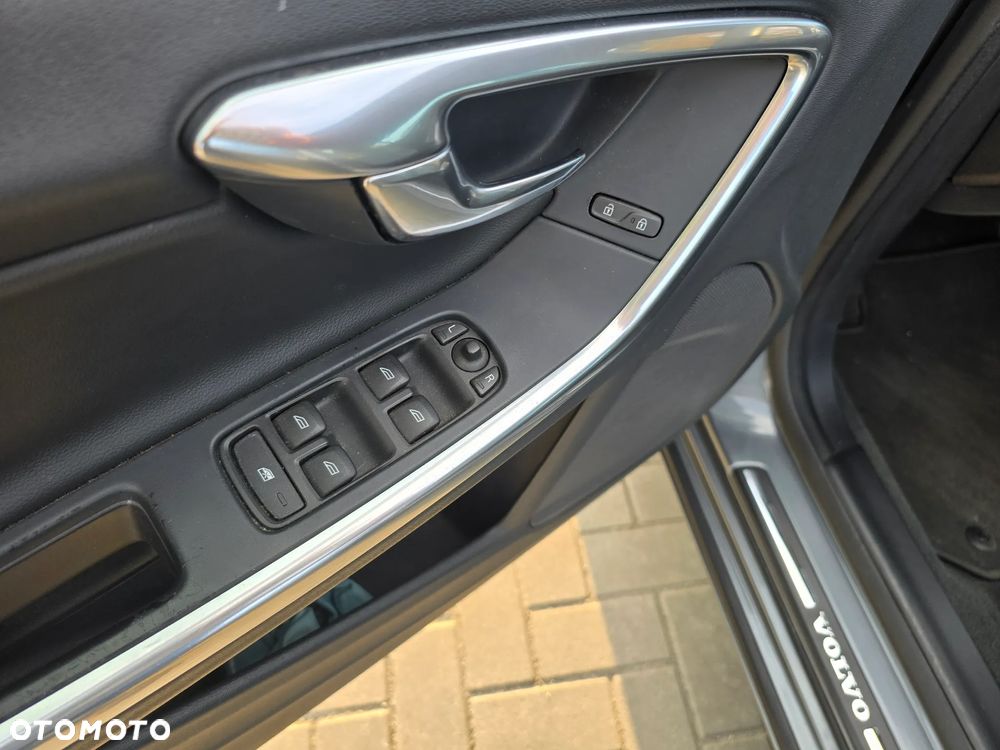 Volvo S60 - 23