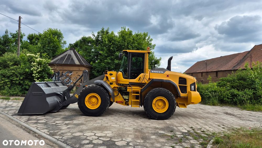Volvo L 120 G - 3