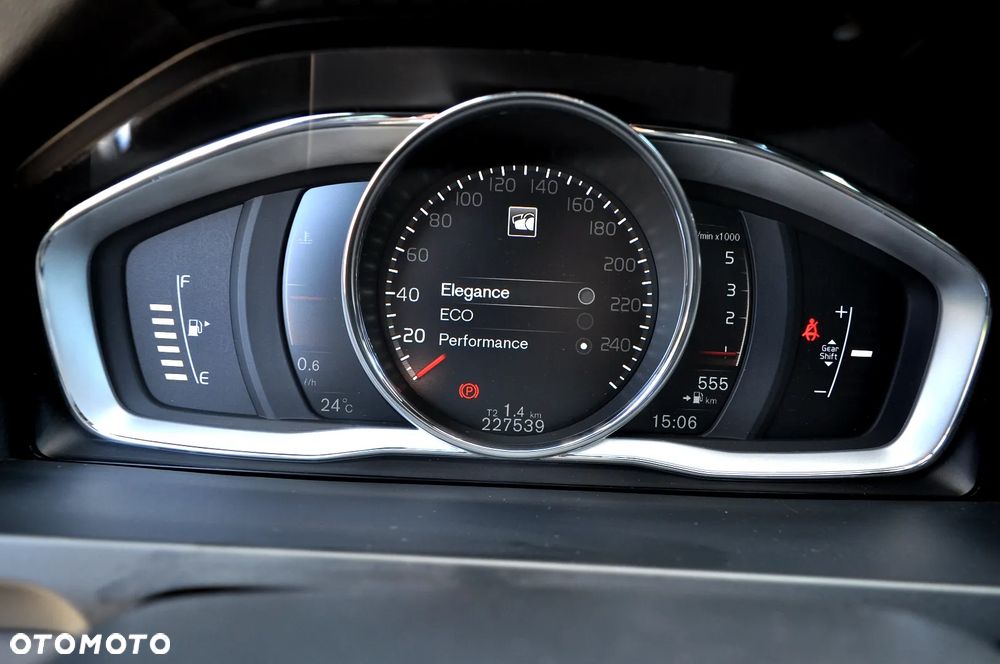 Volvo V60 Cross Country D3 Drive-E Summum - 31