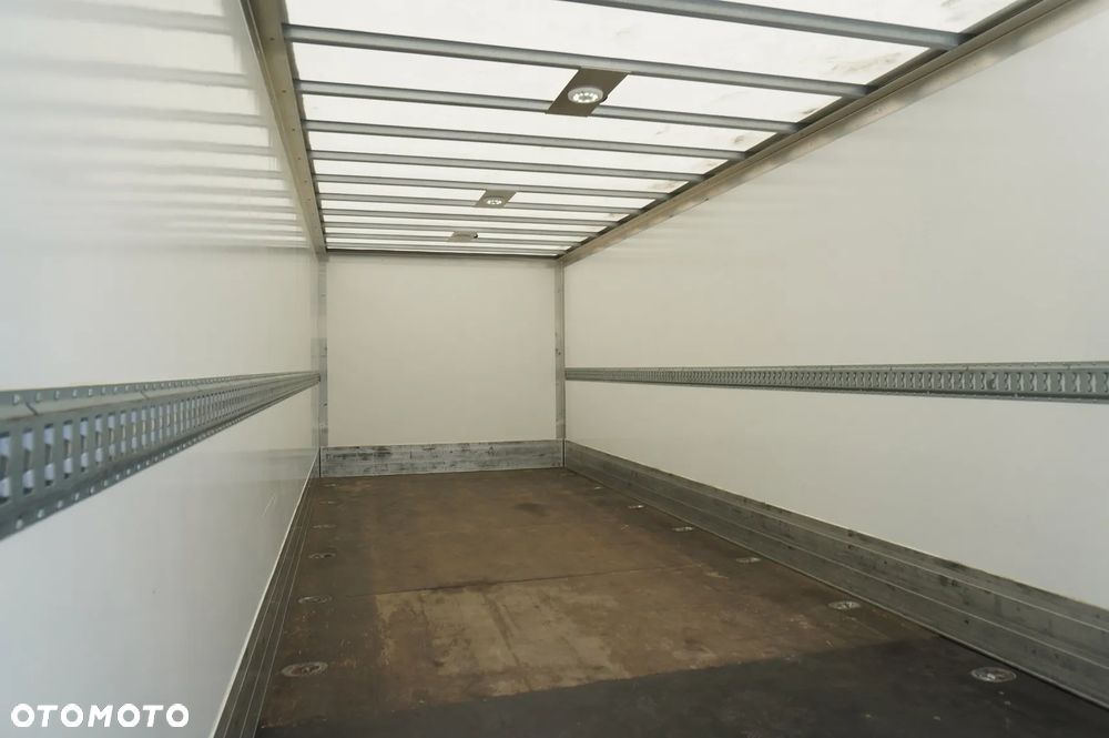 DAF LF 12.210 kontener 18 palet z windą / 50 tys.km /2024_245461 - 14