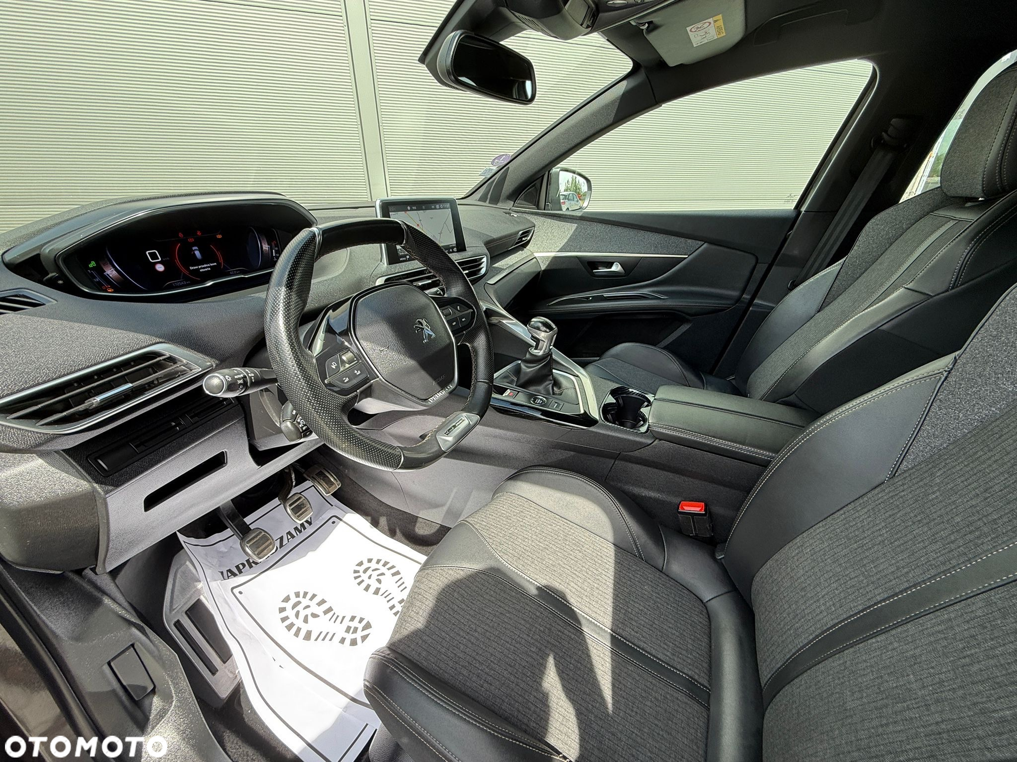 Citroën C4 PureTech e-THP 130 Exclusive - 5