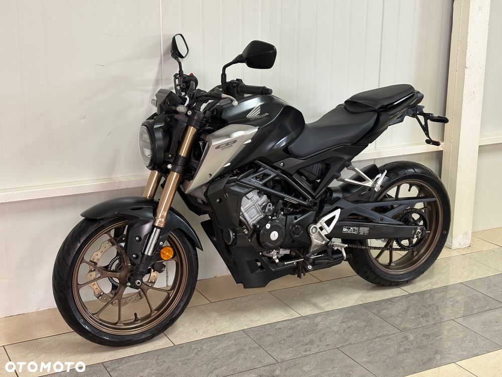Honda CB - 3
