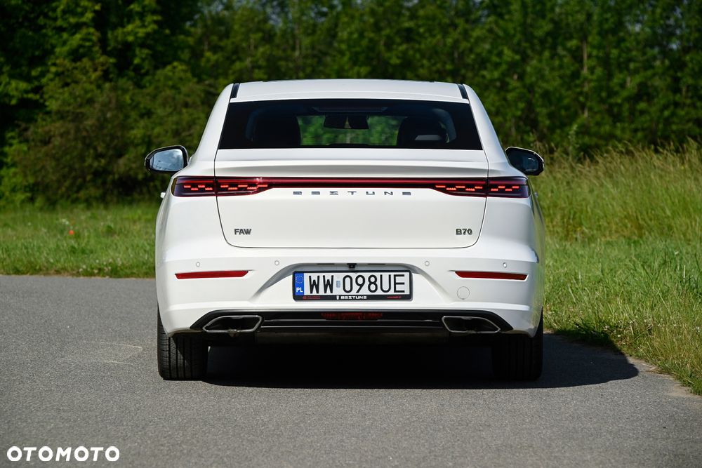 Bestune B70 2.0T Elegance - 18