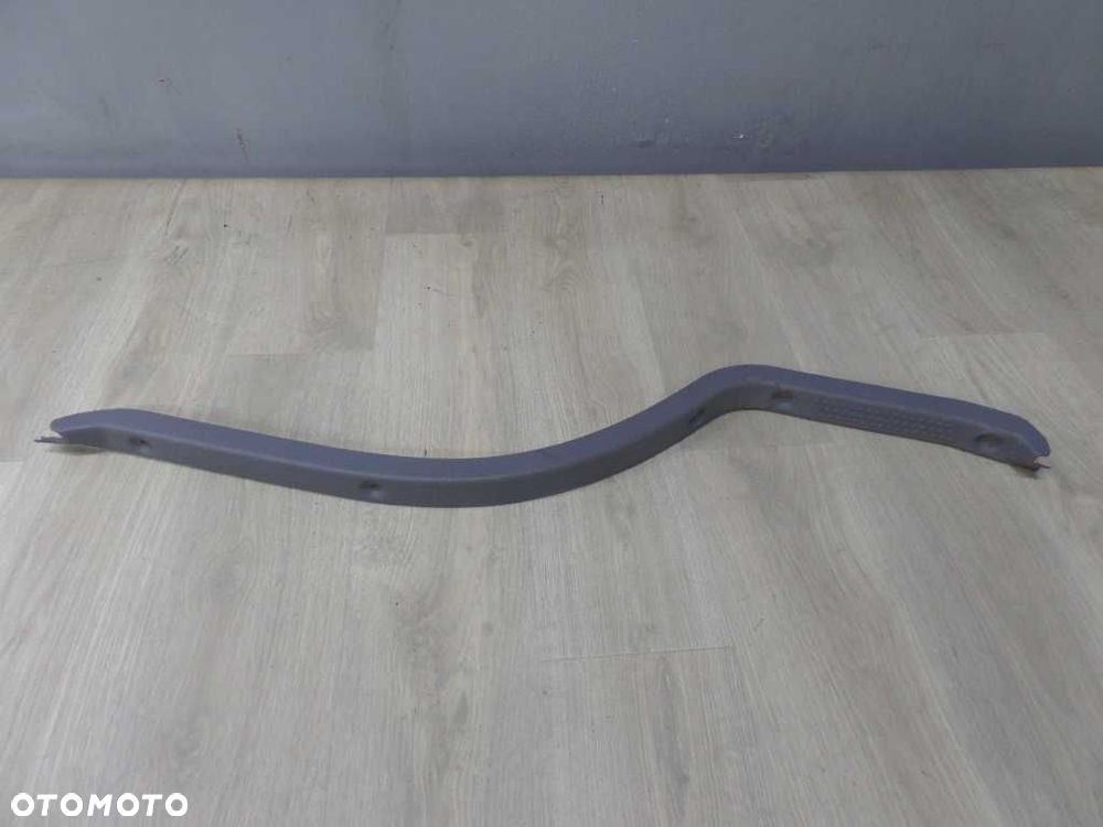 ISUZU NPR NQR NKR LISTWA OSLONA NAKLADKA PROGU LEWA 04-07 - 1