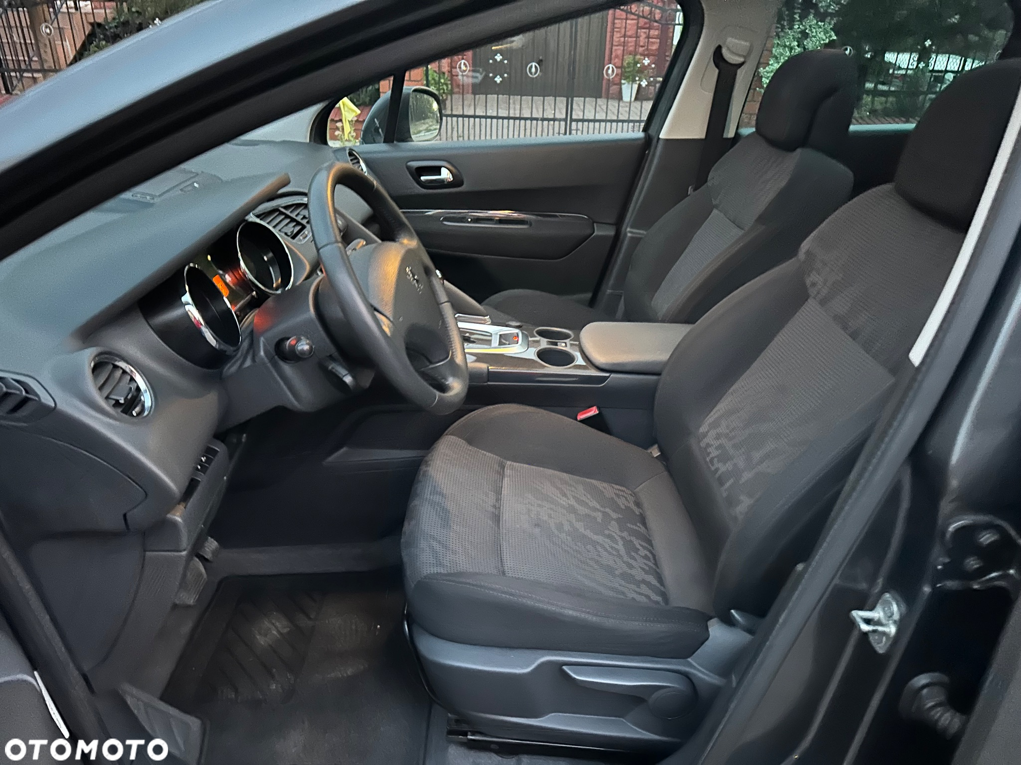 Peugeot 3008 1.6 THP Allure - 19