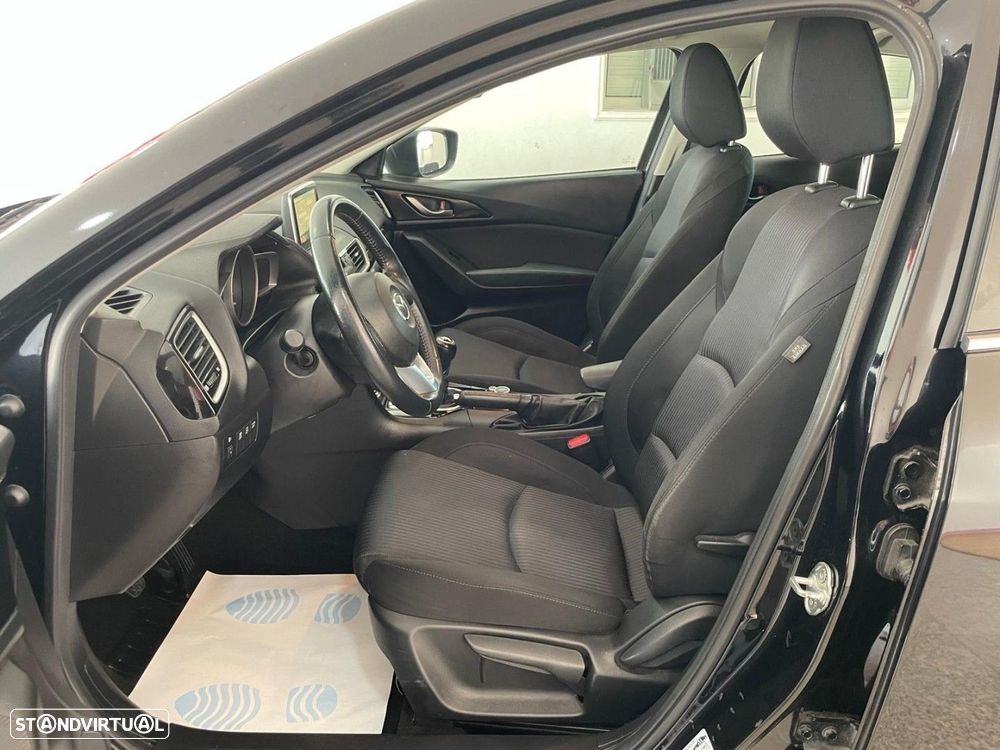 Mazda 3 1.5 Sky-D Evolve HS Navi - 8