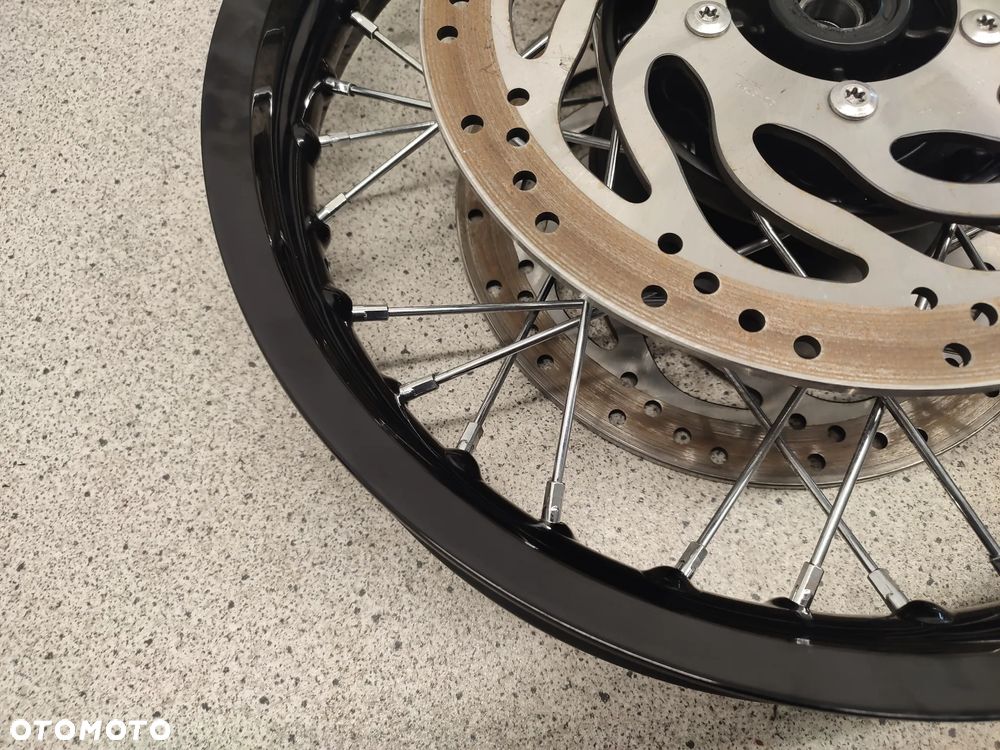 Felga przód, przednia, tarcze hamulcowe Triumph Boneville T120 - 11