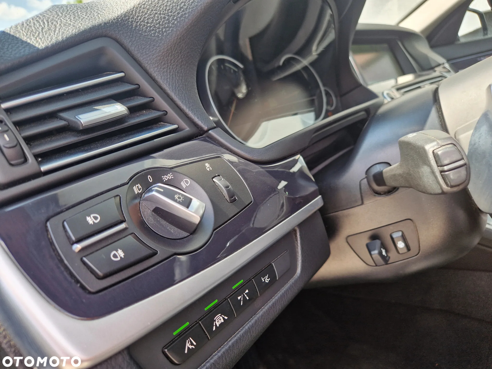 BMW Seria 5 520d xDrive Business Edition - 17