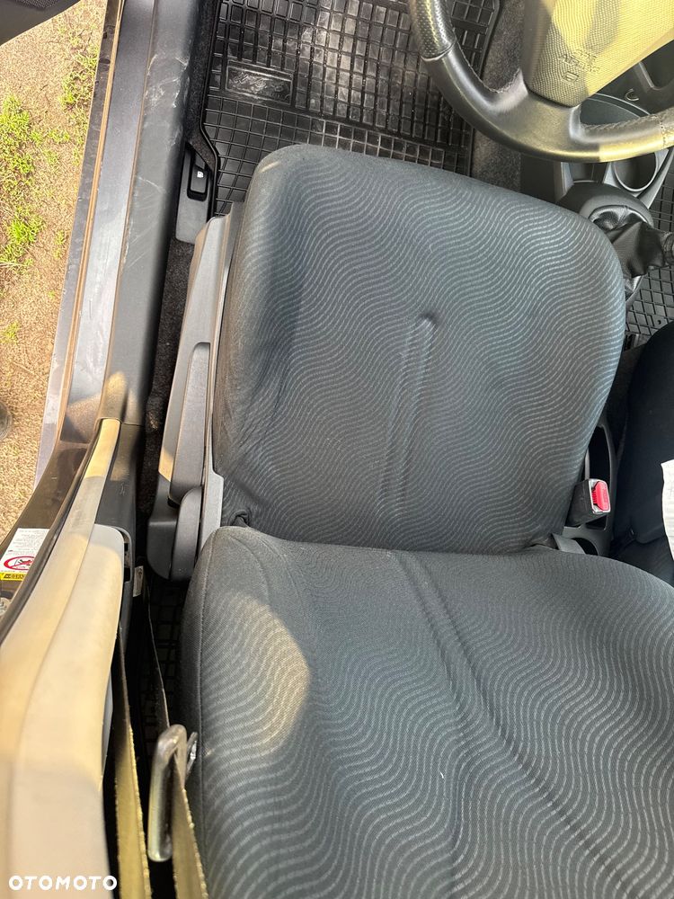 Toyota Yaris 1.4 D-4D Prestige - 5