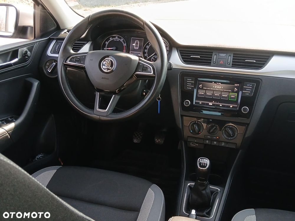 Skoda RAPID 1.0 TSI Ambition - 21
