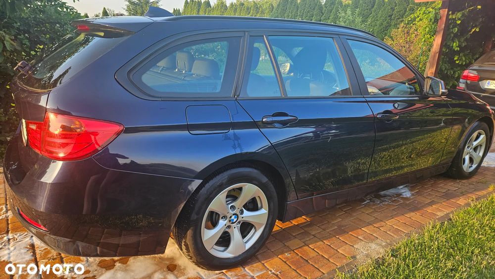BMW Seria 3 320d Touring Efficient Dynamics Edition - 3
