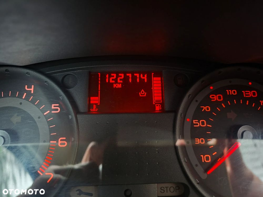 Renault Clio - 26