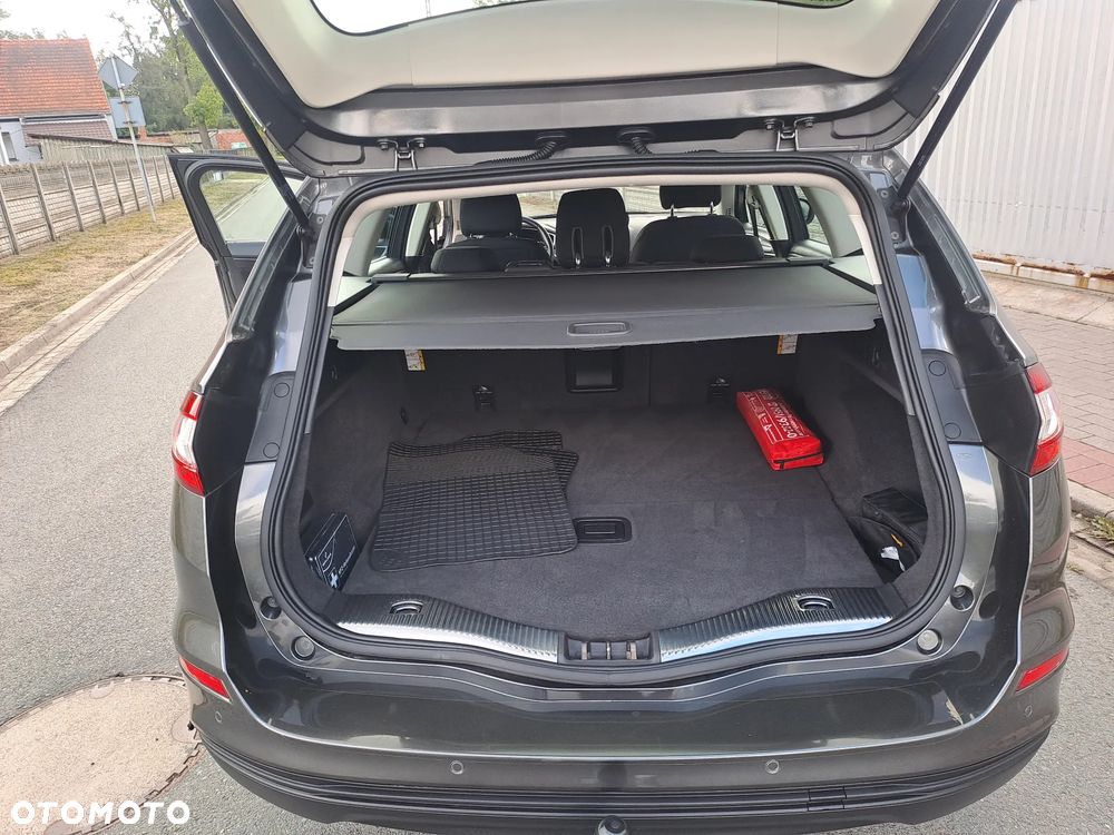 Ford Mondeo 1.5 EcoBoost Ambiente - 25
