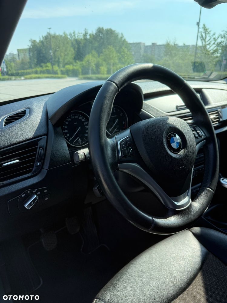 BMW X1 xDrive20d - 10