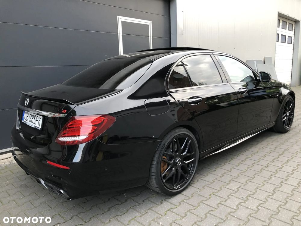 Mercedes-Benz Klasa E AMG 63 S 4-Matic+ - 8