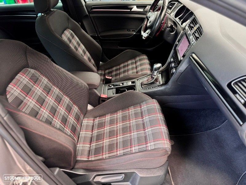 VW Golf 2.0 TSi GTi DSG Performance - 53