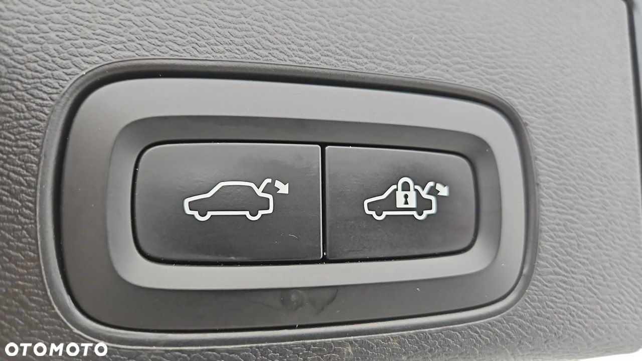 Volvo XC 60 - 24