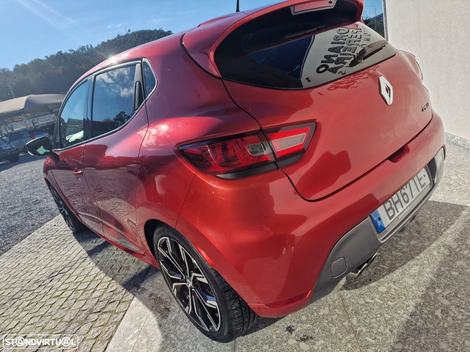 Renault Clio 1.2 TCE GT EDC - 19