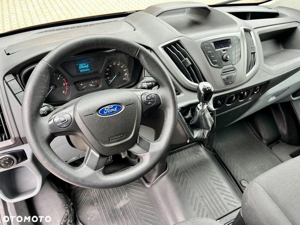 Ford Transit - 20