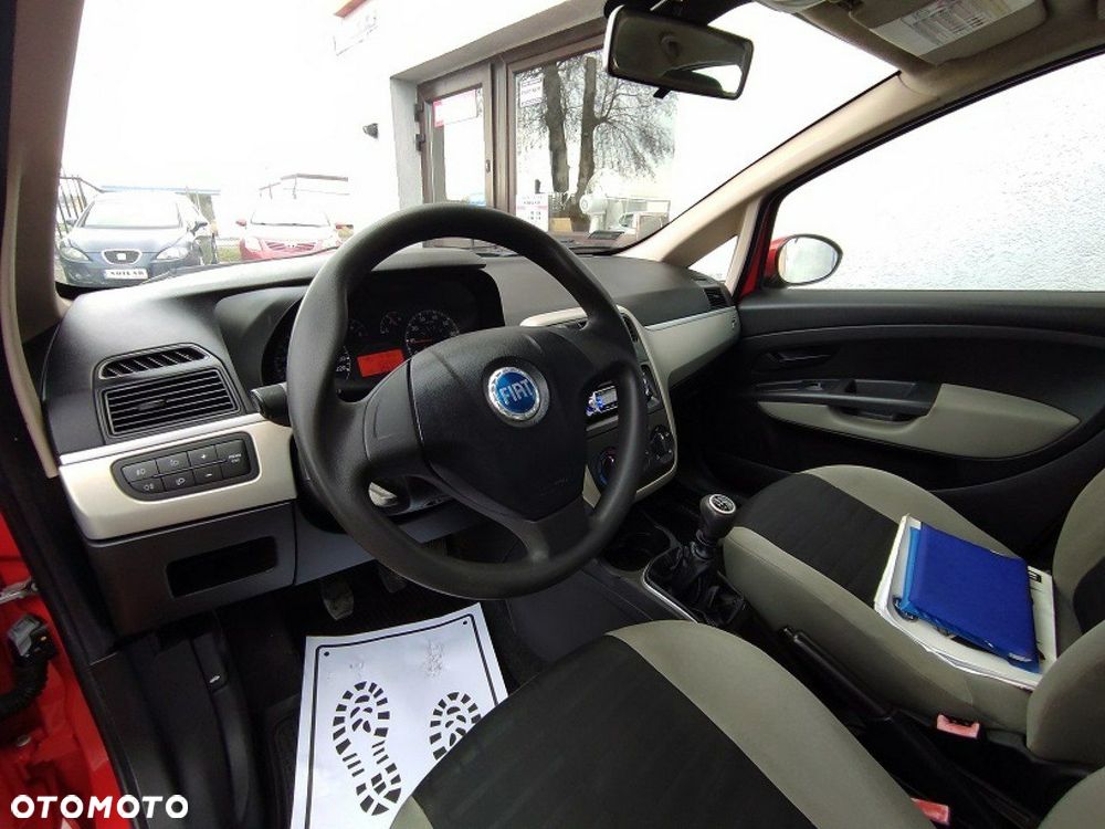 Fiat Grande Punto - 12