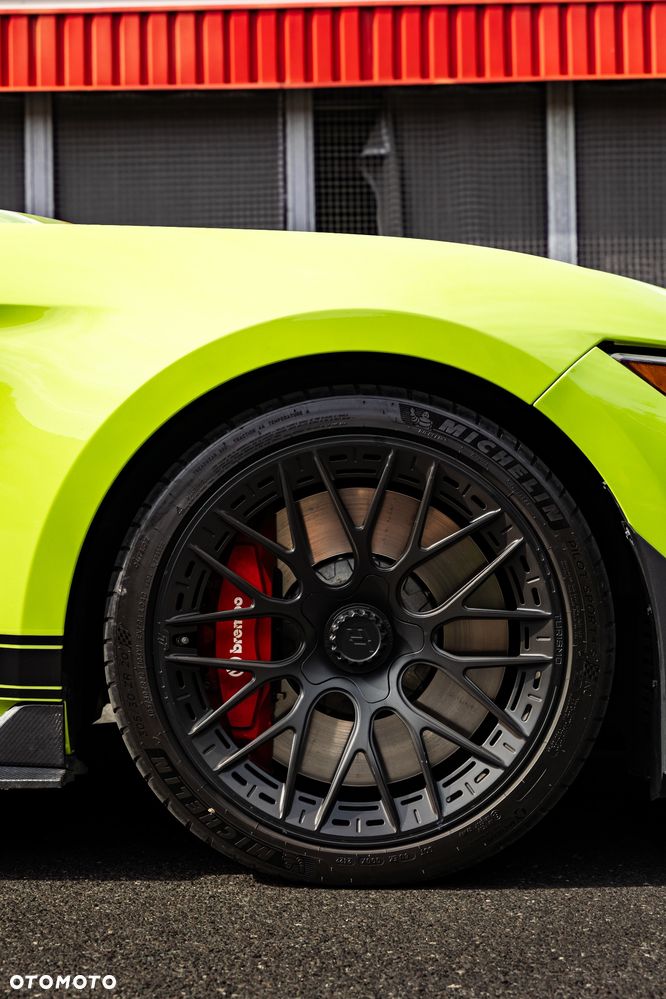 Ford Mustang - 16