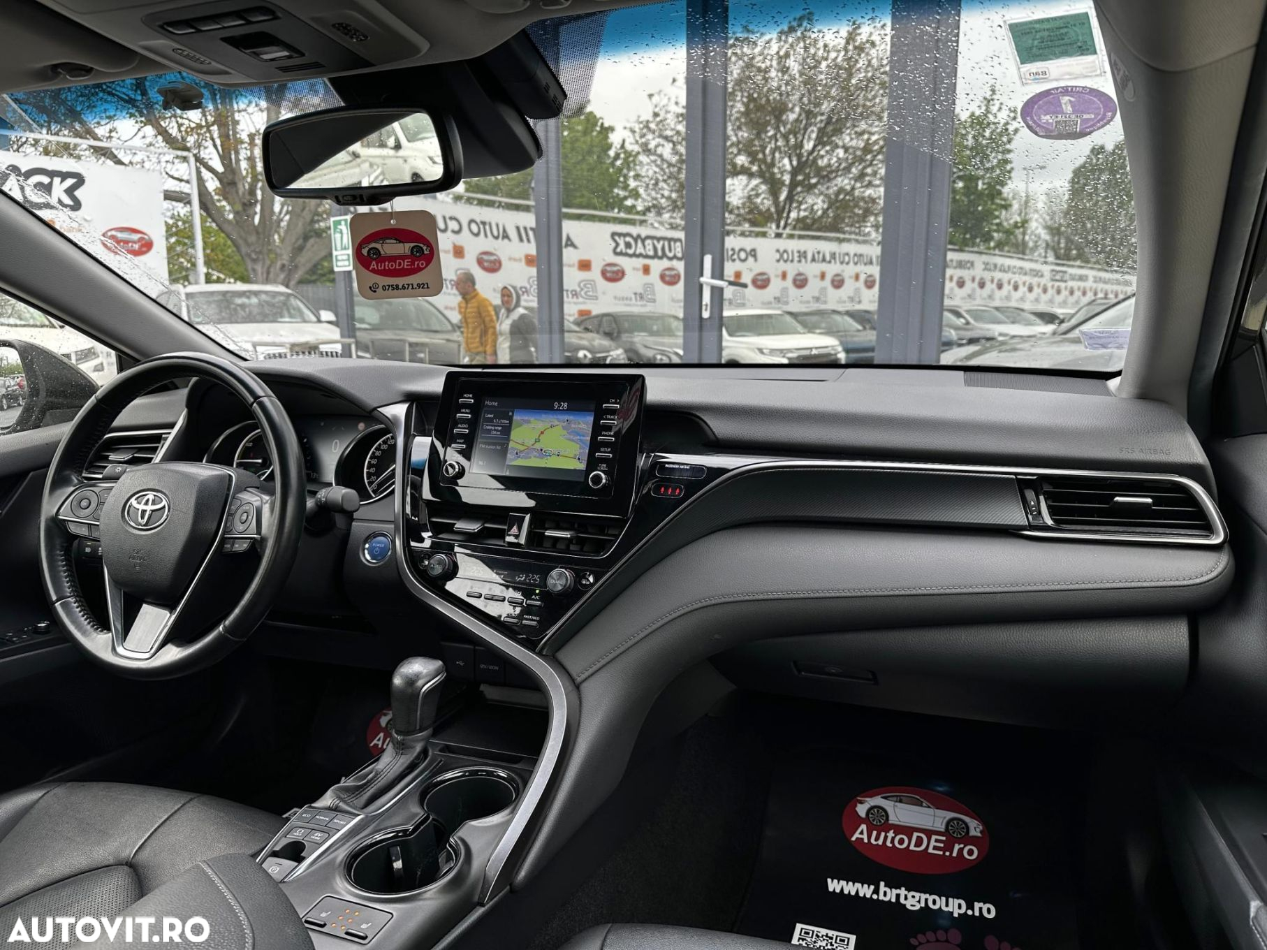 Toyota Camry - 6